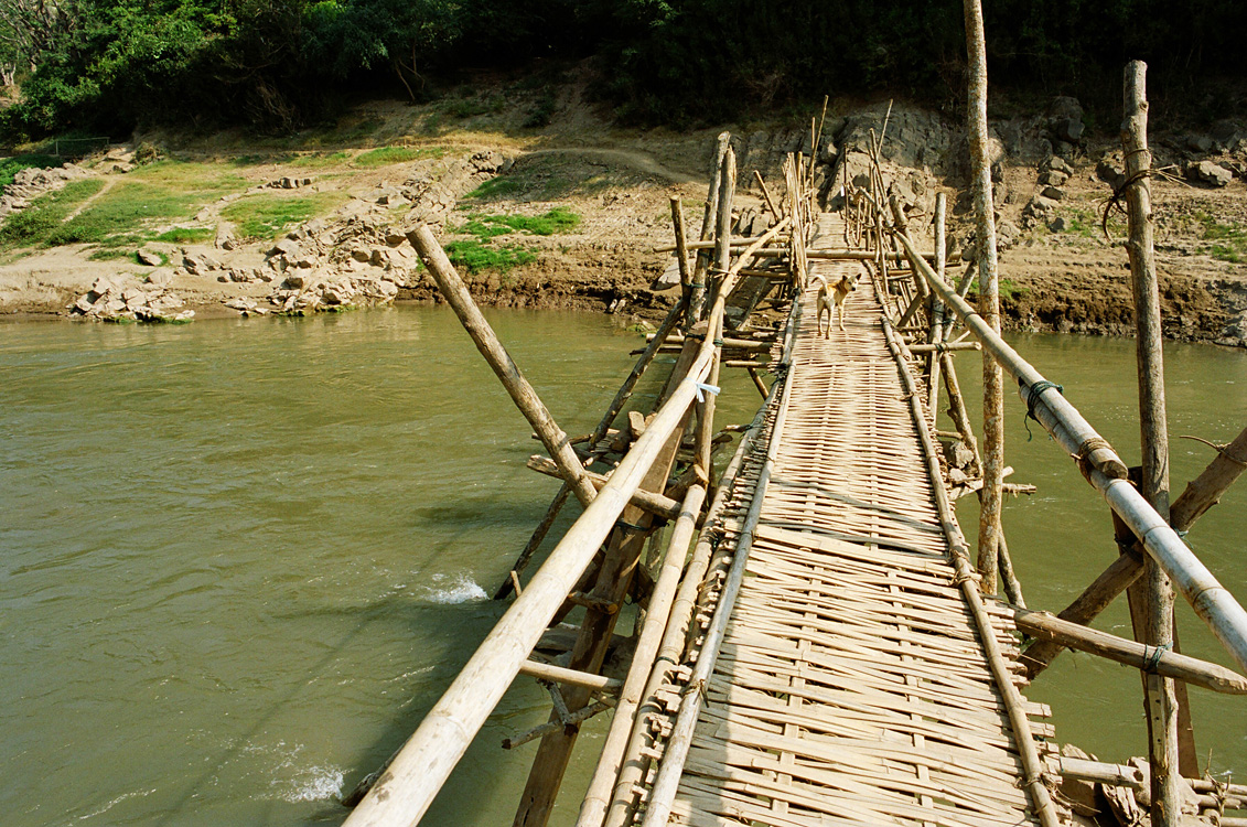Passerelle en bois sur la Nam Khan (Luang Prabang)