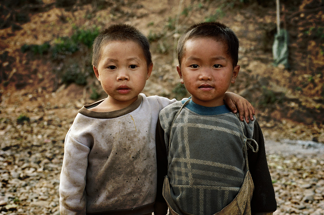 Deux frères (village Lanten, ZNP de Nam Ha)